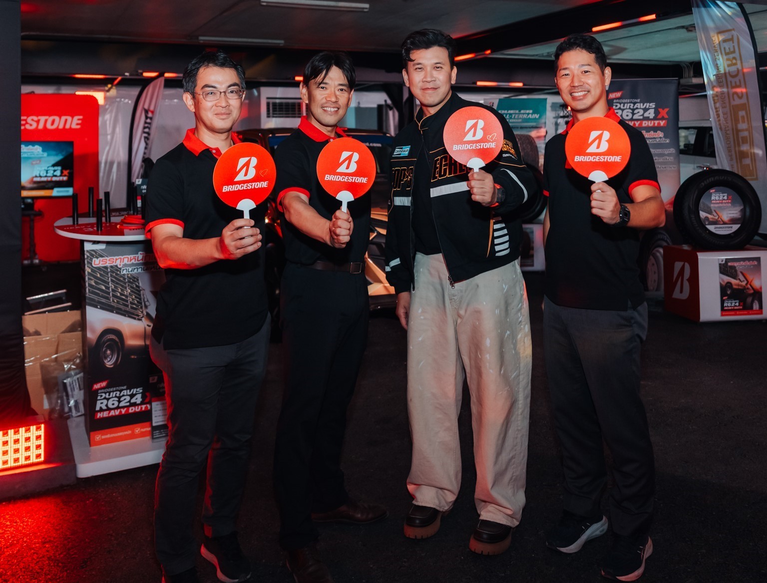 บริดจสโตนร่วมโชว์ยางสมรรถนะสูงในงานเปิดตัวสุดยิ่งใหญ่ กับรถปิกอัพใหม่! ISUZU D-MAX "THE ONE & ONLY", ISUZU X-SERIES "2 HOT…2 HANDLE" และรถอเนกประสงค์ MU-X "THE NEXT PEAK"