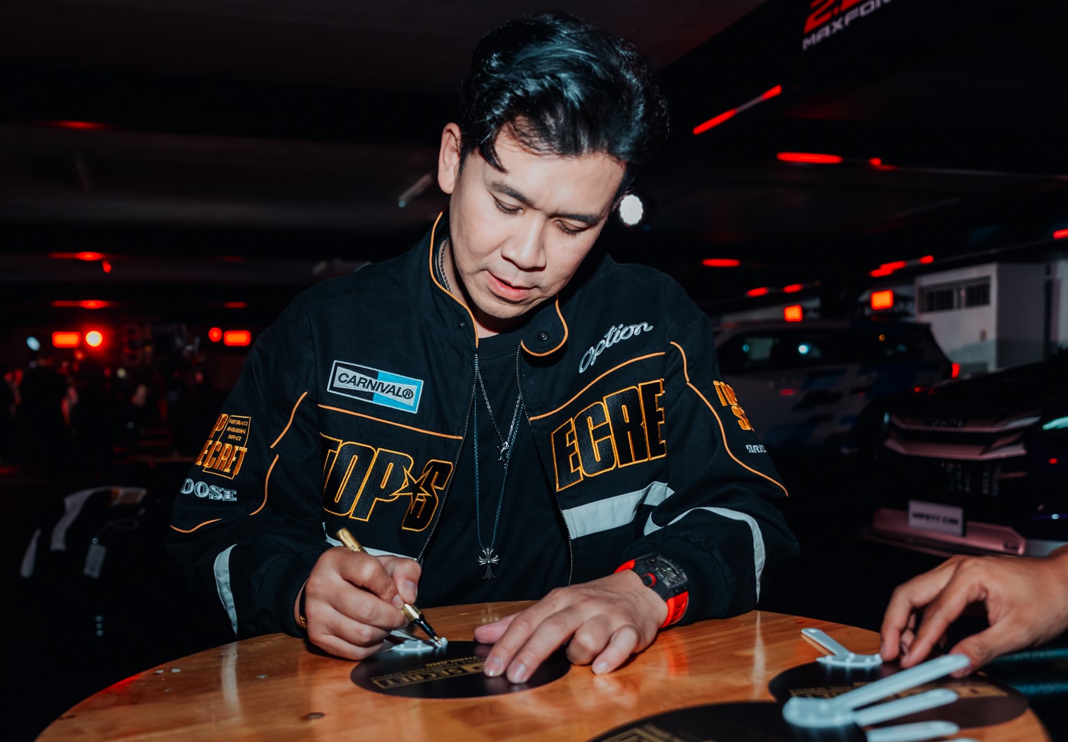 บริดจสโตนร่วมโชว์ยางสมรรถนะสูงในงานเปิดตัวสุดยิ่งใหญ่ กับรถปิกอัพใหม่! ISUZU D-MAX "THE ONE & ONLY", ISUZU X-SERIES "2 HOT…2 HANDLE" และรถอเนกประสงค์ MU-X "THE NEXT PEAK"