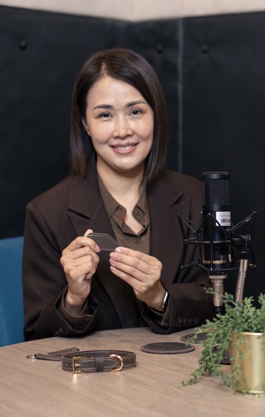 นิสิตปริญญาเอก CU TIP พัฒนา "หนังสังเคราะห์จากกากกาแฟ" คว้าเหรียญเงินนวัตกรรมนานาชาติเจนีวา ลดคาร์บอนฟุตพริ้นท์ เป็นมิตรต่อสิ่งแวดล้อม