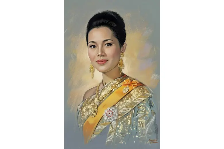 สมาคมนักศึกษาเก่าคณะจิตรกรรมประติมากรรมและภาพพิมพ์  ร่วมกับ มหาวิทยาลัยศิลปากร จัดโครงการเขียนภาพน้อมถวายความอาลัยแด่สมเด็จพระนางเจ้าสิริกิติ์ พระบรมราชินีนาถ พระบรมราชชนนีพันปีหลวง