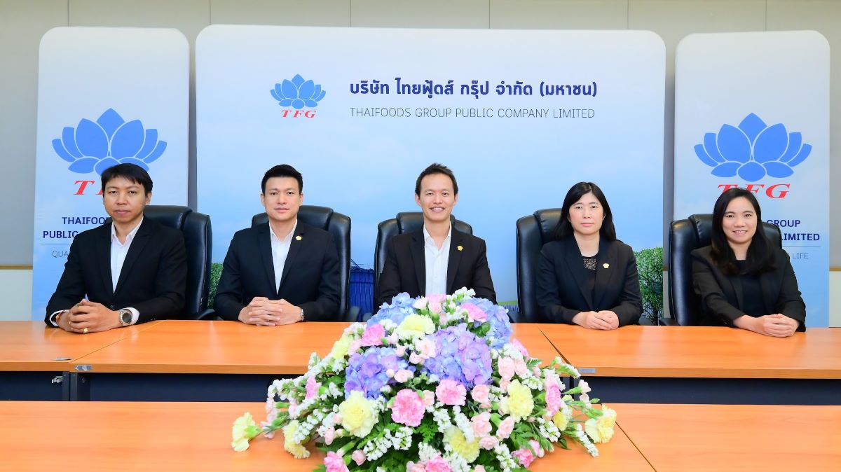 นายเพชร นันทวิสัย ประธานเจ้าหน้าที่ฝ่ายปฏ...