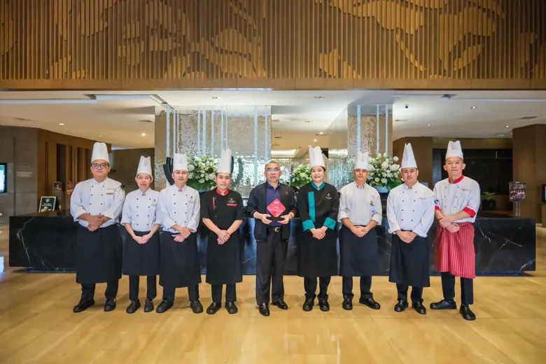 ห้องอาหารจตุจักร คาเฟ่ โรงแรมเซ็นทารา แกรนด์ เซ็นทร...