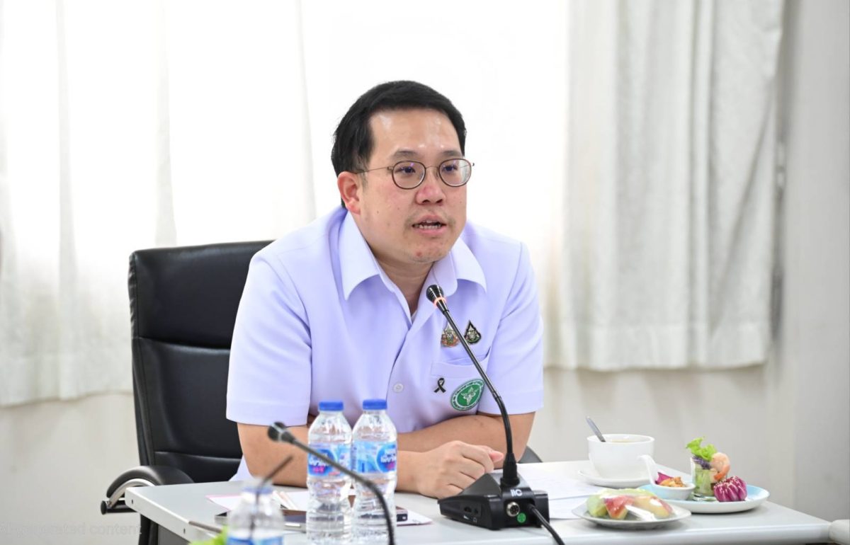 นายพัฒนา พร้อมพัฒน์ รัฐมนตรีว่าการกระทรวง...