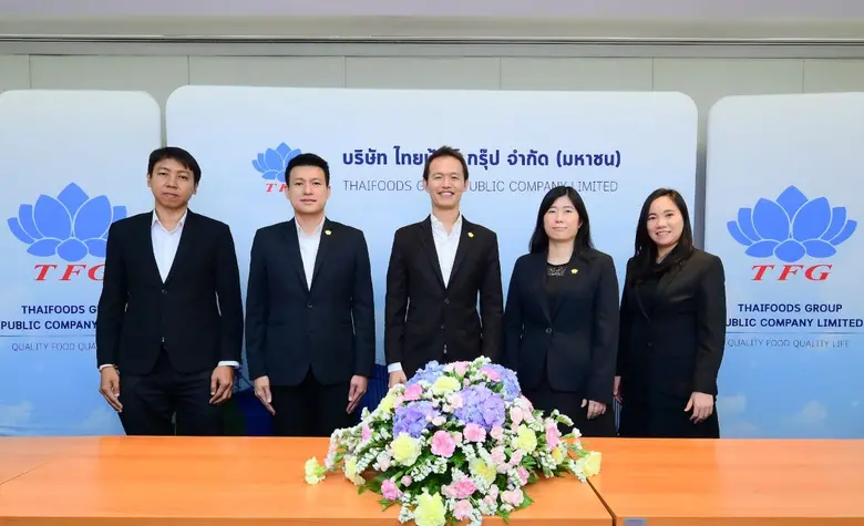 นายเพชร นันทวิสัย ประธานเจ้าหน้าที่ฝ่ายปฏิบัติการ, ...