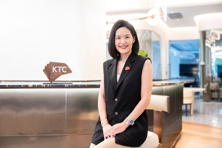 "เคทีซี" หรือ บริษัท บัตรกรุงไทย จำกัด (มหาชน) เดิน...