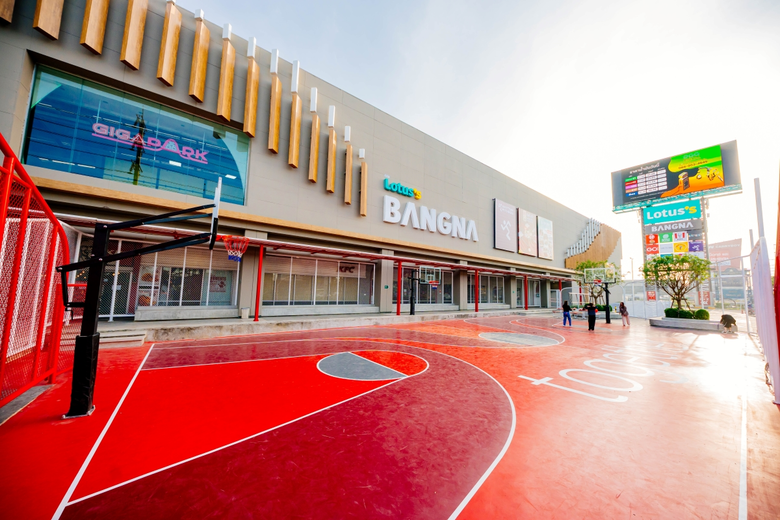 โลตัส ผู้นำธุรกิจค้าปลีกภายใต้ บริษัท ซีพี แอ็กซ์ตร...