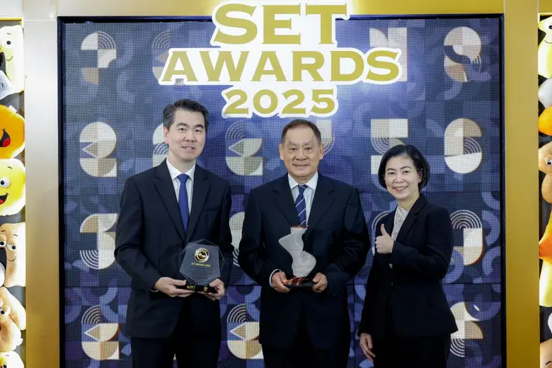 นายแพทย์เสถียร ภู่ประเสริฐ กรรมการผู้อำนวยการโรงพยา...