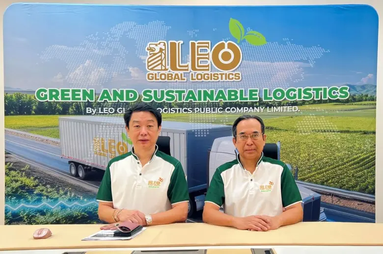 นายเกตติวิทย์ สิทธิสุนทรวงศ์ (ซ้าย) ประธา...