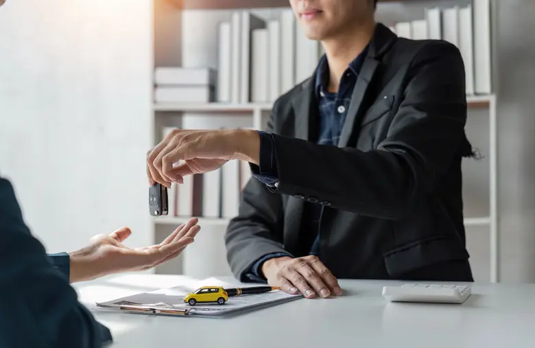 เมื่อมีความจำเป็นต้องใช้เงินก้อน สิ่งแรกที่หลายคนมั...