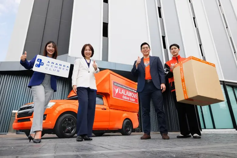 คุณปิยะวรรณ เหล่าสัมฤทธิ์ (ที่ 2 จากซ้าย)...