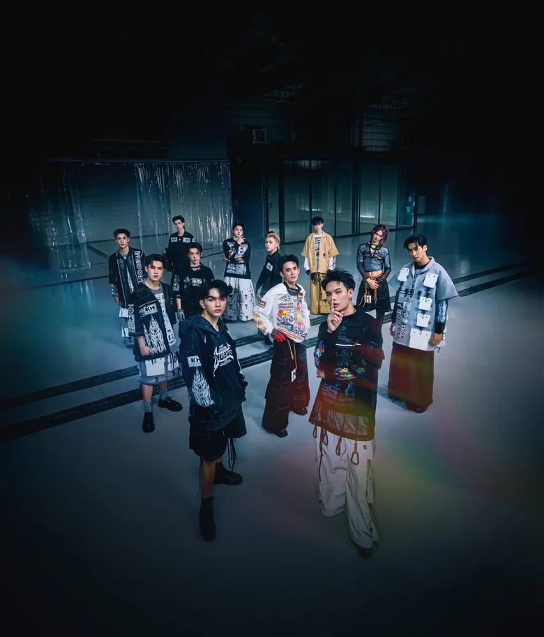 ZOLAR ส่งเพลงใหม่ "สะกิด" (Tab Me) เสิร์ฟลุคเซ็กซี่ เย้ายวน สะกิดชวนเต้นส่งท้ายปี!