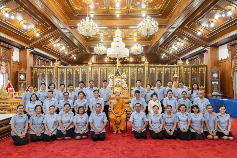 มอบทุนพระสังฆราชูปถัมภ์ ที่ได้จากการจัดงานเดินวิ่ง "ก้าวด้วยธรรม ครั้งที่ 9" ให้แก่ 19 โรงพยาบาล