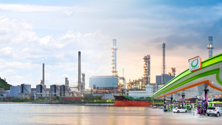 นายชัยวัฒน์ โควาวิสารัช ประธานเจ้าหน้าที่...