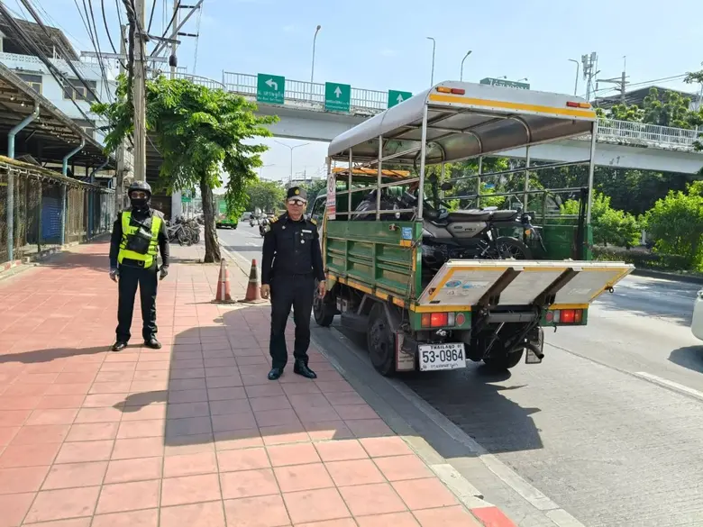 นายเทียนชัย วงศ์สุวรรณ ผู้อำนวยการเขตบางแ...