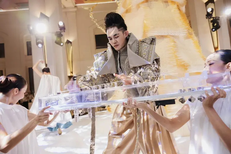 อนันตรา สยาม กรุงเทพฯ จัดงานเปิดไฟต้นคริสต์มาสอย่างยิ่งใหญ่