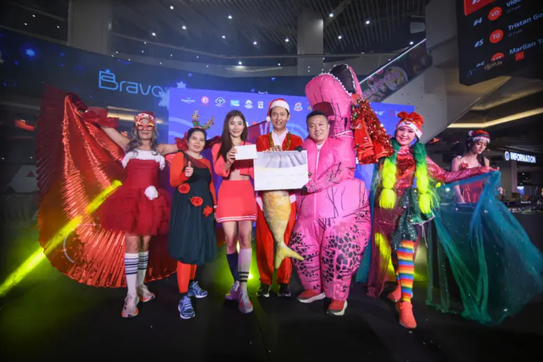 Bravo Go Run! งานวิ่งกลางห้างสุดสร้างสรรค์ เติมสีสันด้วยธีมเทศกาลปลายปี เพื่อประชาสัมพันธ์ลู่วิ่งในห้าง Bravo BKK