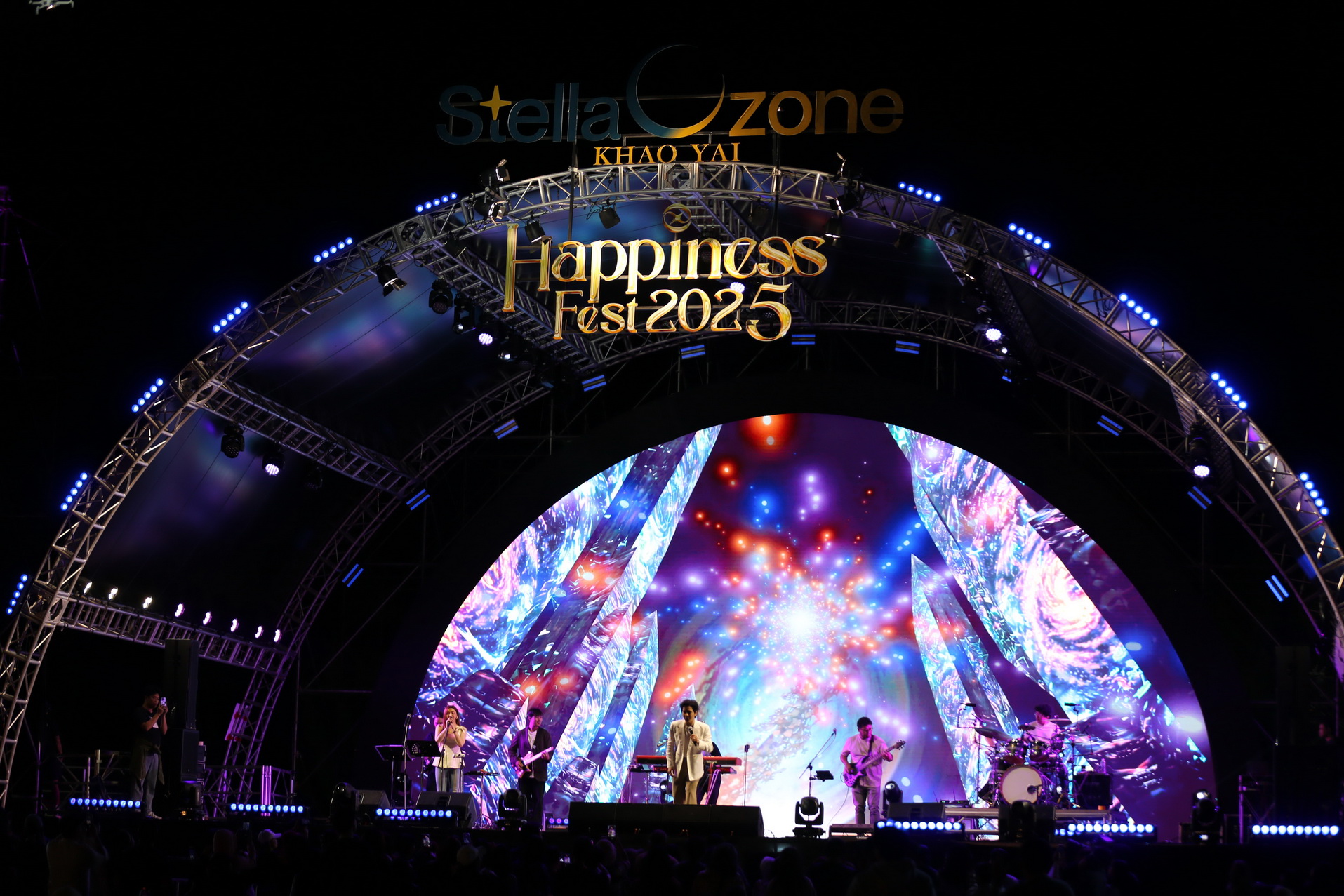 ยกระดับพื้นที่ธรรมชาติสู่ Year-end Entert...
