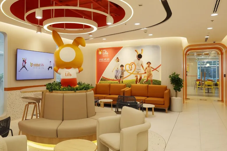ออฟฟิศประกันชีวิตอะไร vibe ดีขนาดนี้!? พาทัวร์ "Rabbit Life HQ" ใหม่ ที่ทำให้การทำงานกลายเป็น "ความสุข" ดีต่อใจจนแทบไม่อยากกลับบ้าน