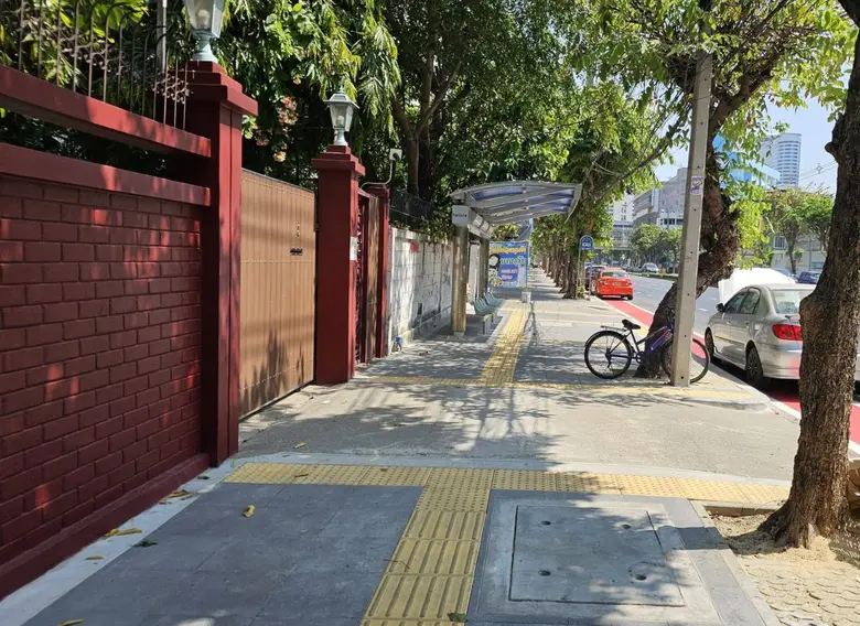 นายประพาส เหลืองศิรินภา ผู้อำนวยการสำนักก...