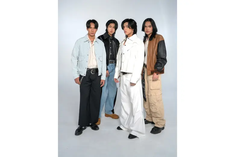 จากฝันเด็กบึงกาฬสู่ศิลปินเต็มตัว "แดนสนธย...