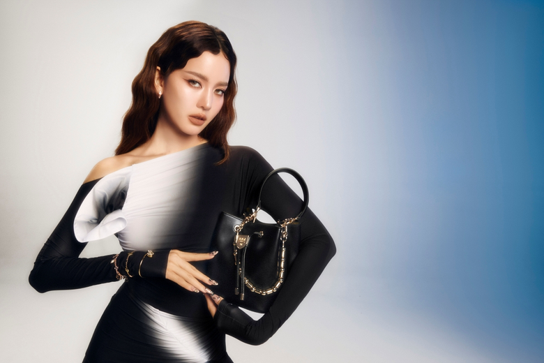 LYN (ลิน) ตอกย้ำความยิ่งใหญ่ของแบรนด์แฟชั...