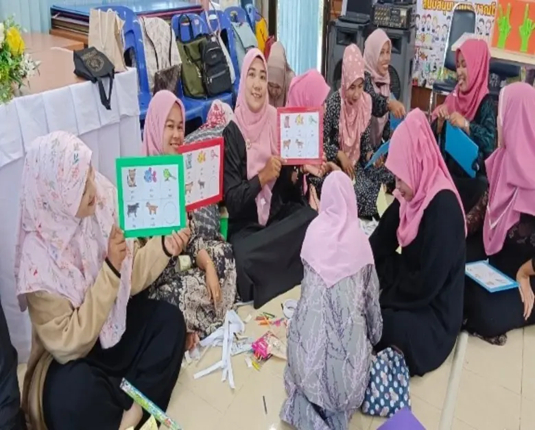 ท่ามกลางวิถีชีวิตเรียบง่ายของ บ้านอีนอ อำ...