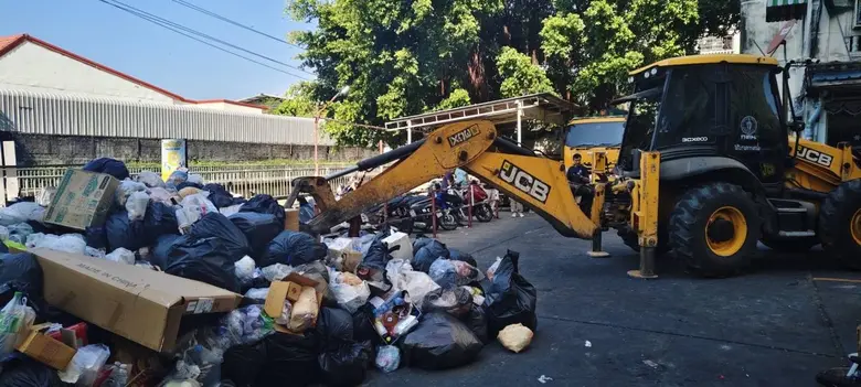 นายเรืองศักดิ์ สายสิงห์ทอง ผู้อำนวยการเขตประเวศ กทม...