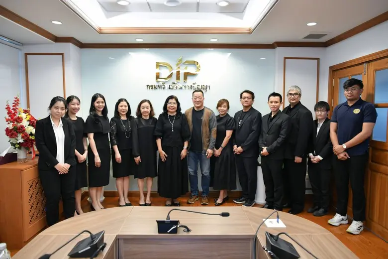 อธิบดีกรมทรัพย์สินทางปัญญา ให้การต้อนรับ Mr. Ang Kw...