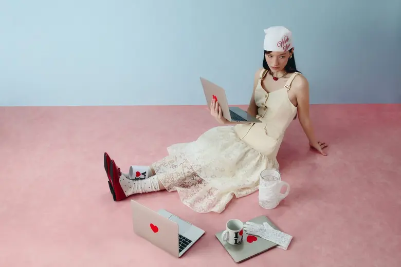 lyn around (ลิน อราวนด์) เชิญชวนสาวช่างฝั...