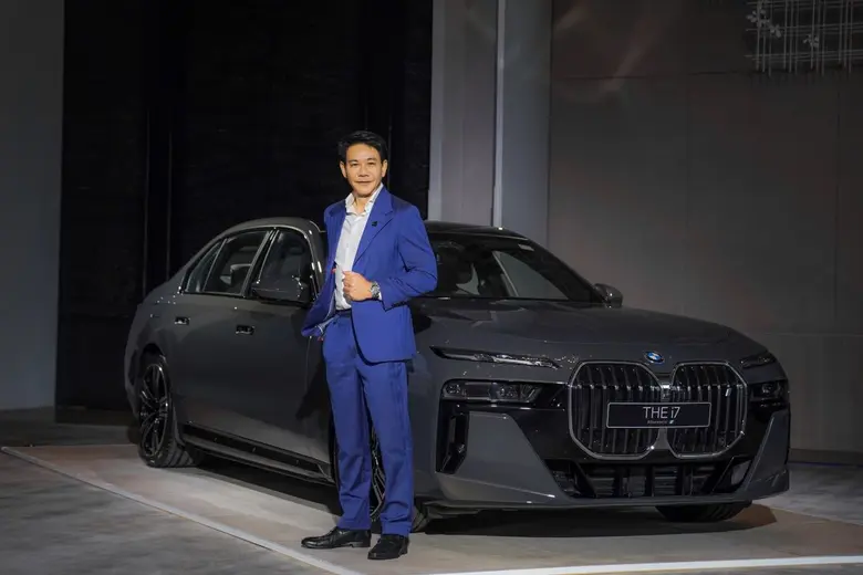 ยกขบวนรถผู้บริหาร BMW Premium Selection เ...