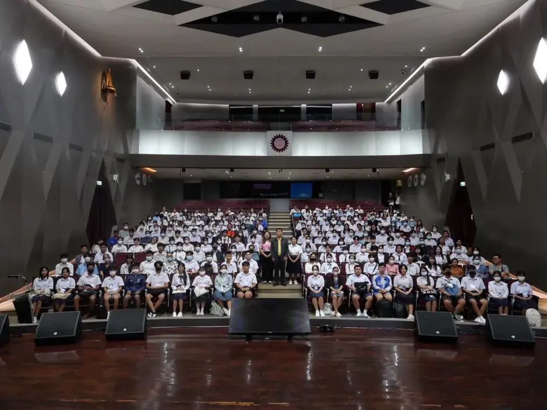 จุฬาลงกรณ์มหาวิทยาลัยเปิดโครงการรับนักเรี...