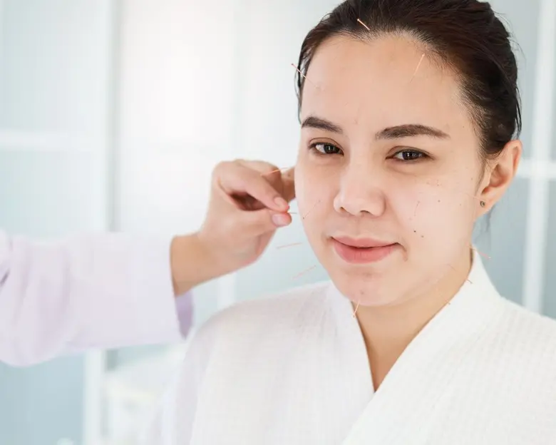 สิวเป็นปัญหาผิวที่ดูเหมือนเล็ก ๆ แต่สร้างผลกระทบได้...