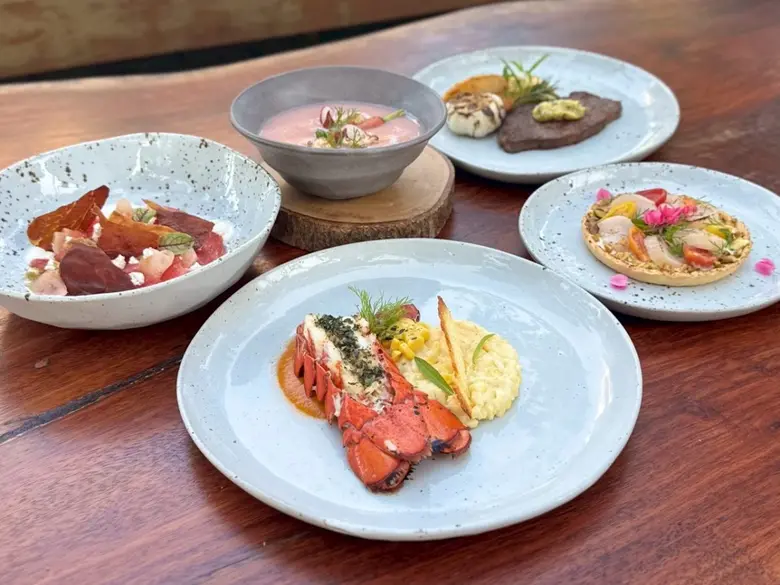 ร่วมเฉลิมฉลองเทศกาลแห่งความรัก ท่ามกลางบร...