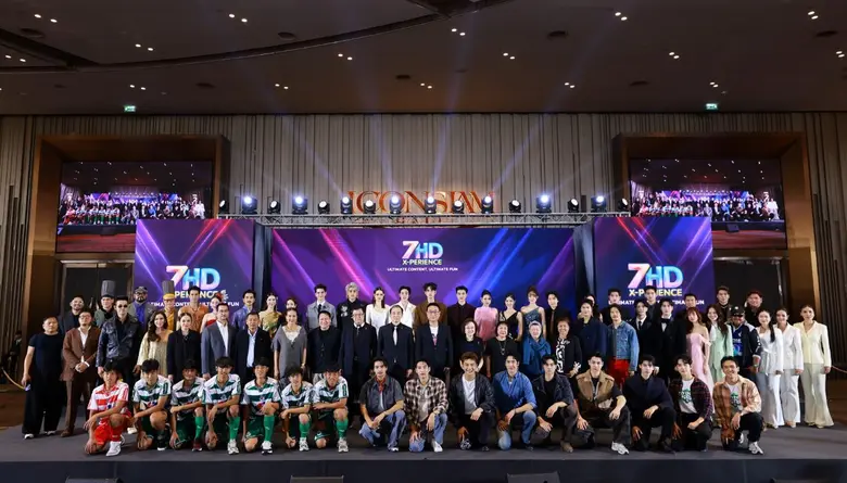 นักแสดง ผู้ผลิตแน่นงาน เซอร์ไพรส์เปิดตัวนางเอก "มุก...