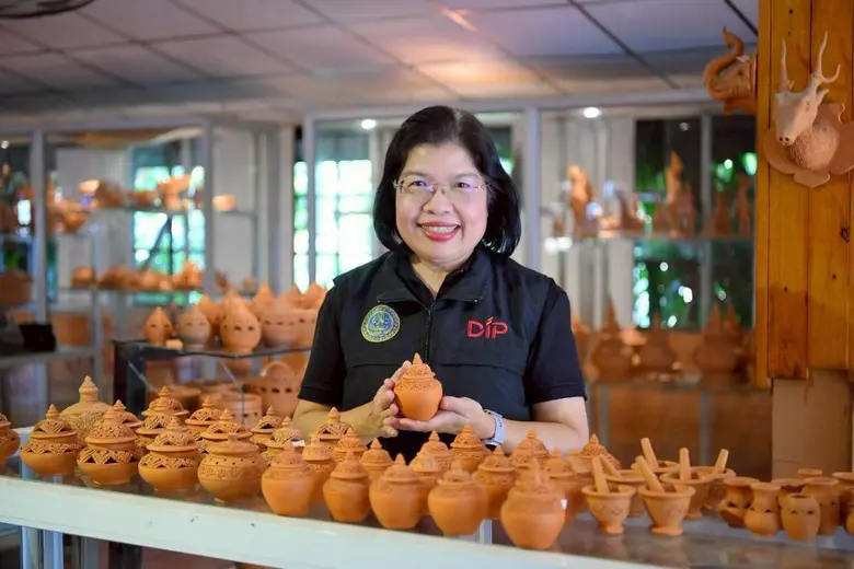 อธิบดีกรมทรัพย์สินทางปัญญา นำคณะลงพื้นที่เกาะเกร็ด ...