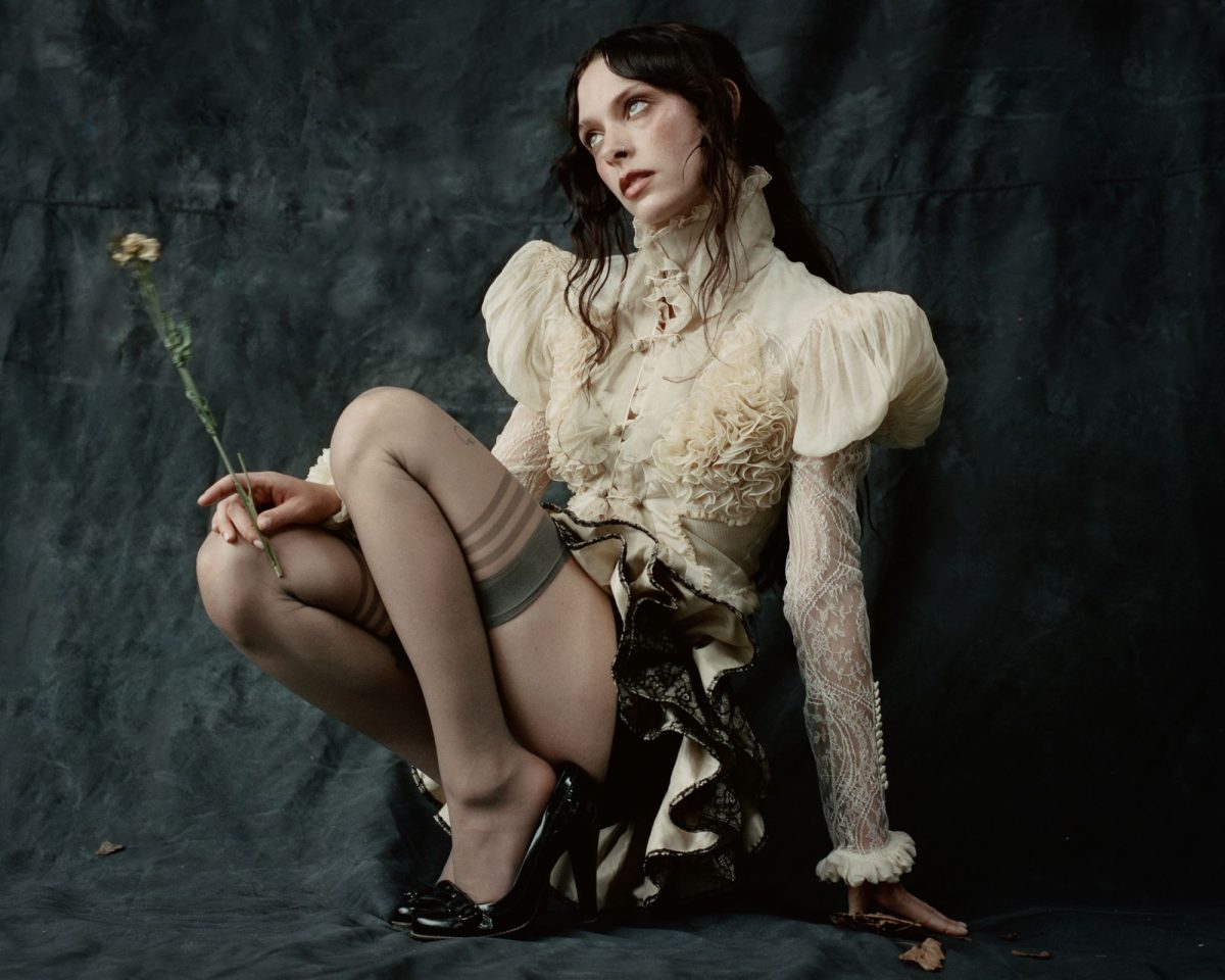 Holly Humberstone นักร้อง-นักแต่งเพลงสาวว...