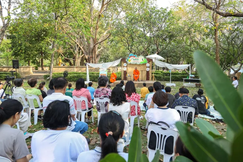 "ฝึกหายใจทุกวัน ช่วยลดความไม่สบายใจได้จริง?" ศูนย์ฯ สิริกิติ์ ชวนดูแลสุขภาพกายใจ กับ "ธรรมะในสวน" ปีที่ 3