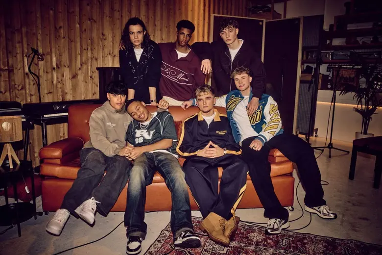 ได้เวลาเดบิวต์ด้วยเพลงแรกอย่างเป็นทางการก...