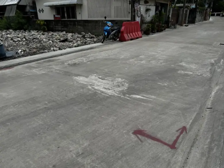 นายสมบัติ กนกทิพย์วรรณ ผู้อำนวยการเขตดอนเ...