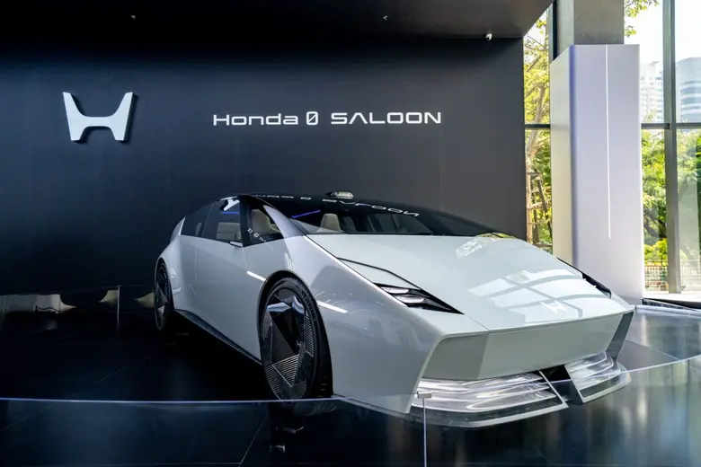 เอสยูวีไฟฟ้าต้นแบบรุ่นล่าสุดในไลน์อัป Honda 0 Serie...
