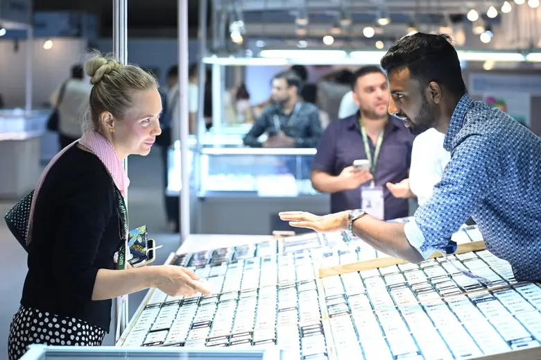 พร้อมเตรียมเปิดฟีเจอร์ใหม่ "Gold Street" ...