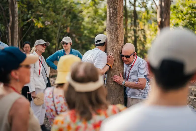 Khao Yai Art Forest ชวนคุณแนบหูและโอบกอดเพื่อสัมผัส...