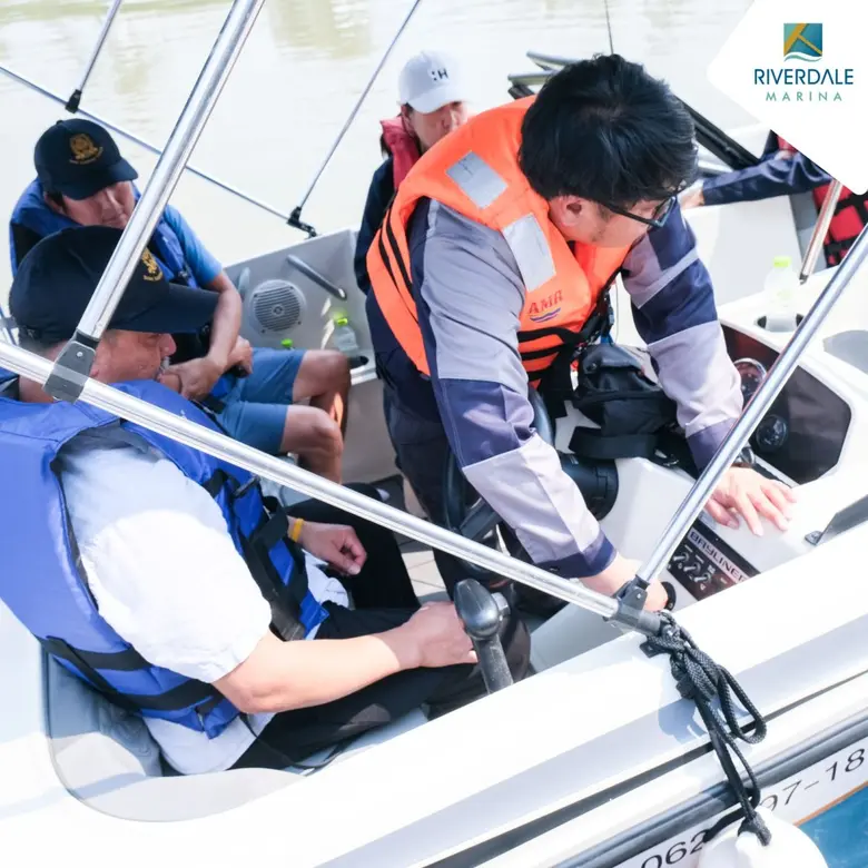 ริเวอร์เดล มารีน่า ธุรกิจเรือแบบครบวงจร ภ...