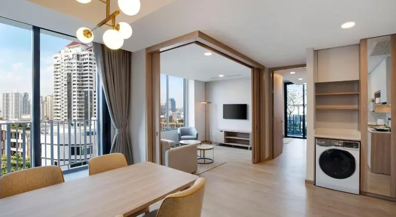 ที่โรงแรมสเตย์บริดจ์ สวีท แบงค็อก ทองหล่อ...