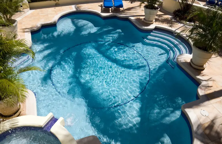 การออกแบบสระว่ายน้ำ ไม่ใช่เพียงแค่การขุดด...