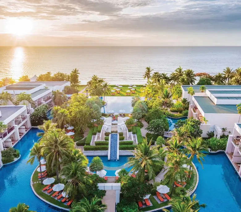 Sheraton Hua Hin Resort &amp; Spa Earns Tripadvisor Travelers' Choice Award 2025