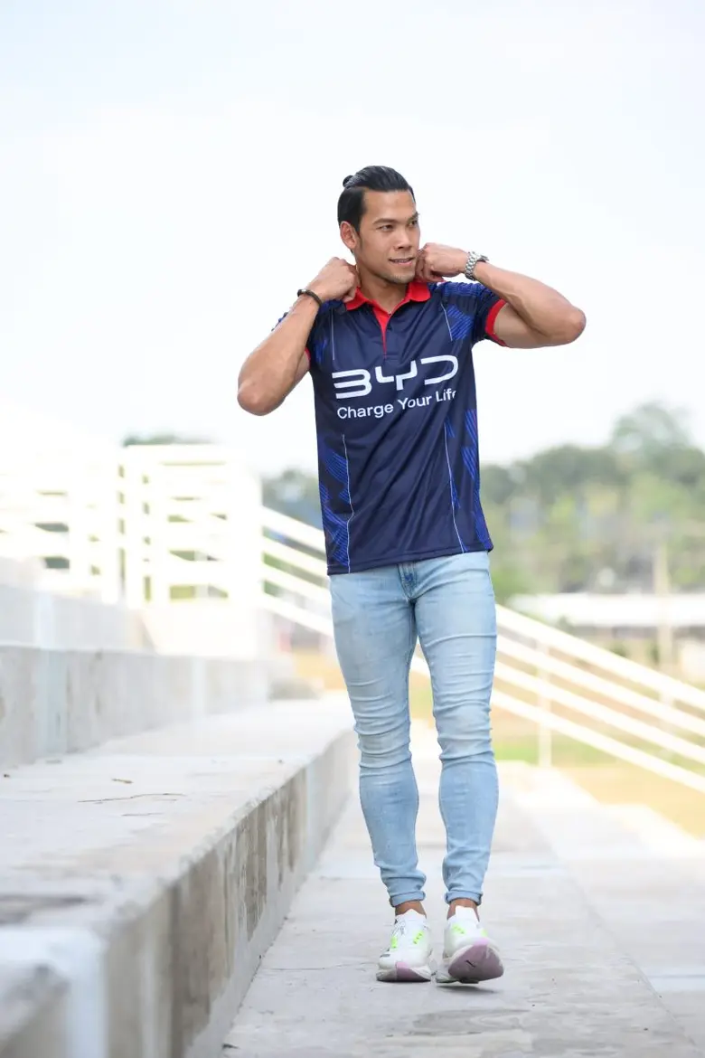 "ตอง" - กวินทร์ ธรรมสัจจานันท์ จากตำนานผู้รักษาประตู สู่บทบาทครูผู้สร้างคน