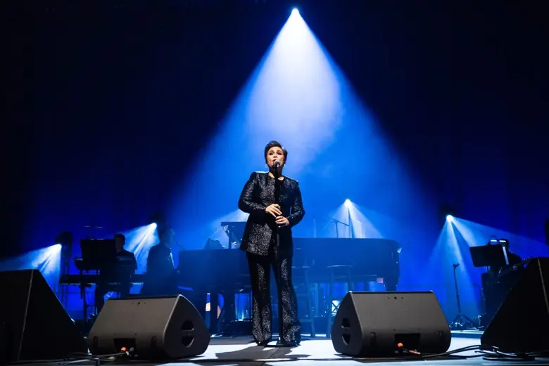 "Lea Salonga" ศิลปินหญิงผู้เป็นไอคอนแห่งว...