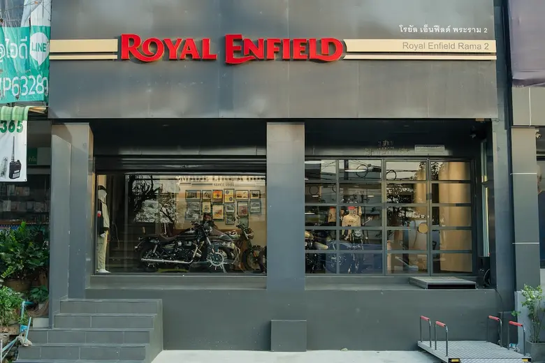 Royal Enfield เปิดโชว์รูมและศูนย์บริการแห...