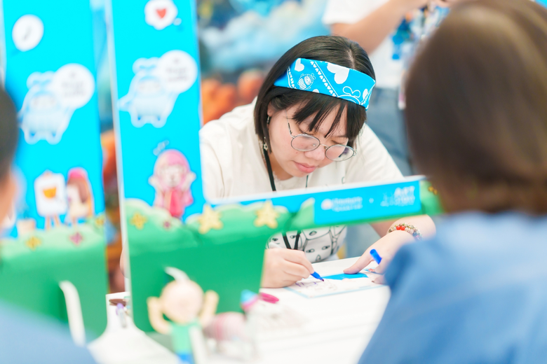 OCEAN LIFE ไทยสมุทร ฉลอง 77 ปี จัดคอนเสิร์ต OCEAN LIFE Presents NONTIVERSE OF LOVE เสิร์ฟความฟินให้นนท์แฟมและลูกค้า